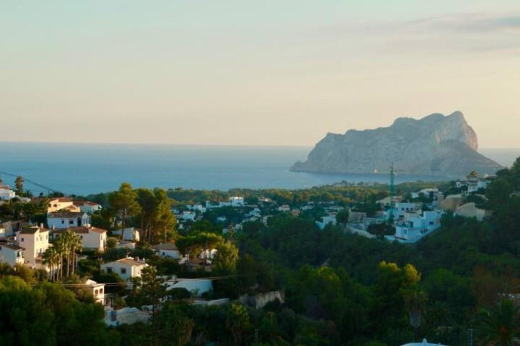 Charming Villa In Montemar With Private, Heated Pool And Sea Views 베니싸 외부 사진