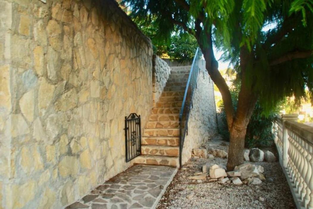 Charming Villa In Montemar With Private, Heated Pool And Sea Views 베니싸 외부 사진